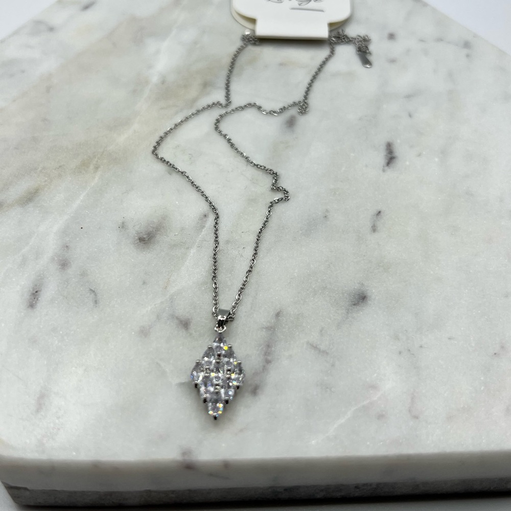 Li Ge Stainless Steel Necklace With‎ Crystal Pendant NEW
